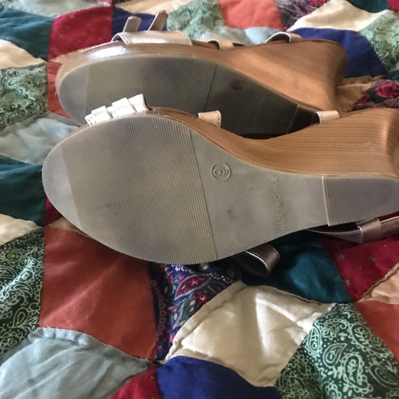 Sandals - Picture 4 of 4